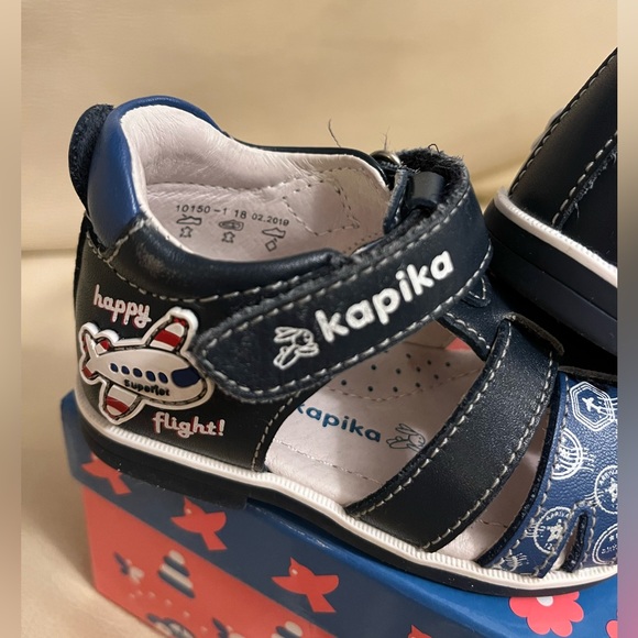 Baby shoes Sz18 (6-9M) - Picture 3 of 8